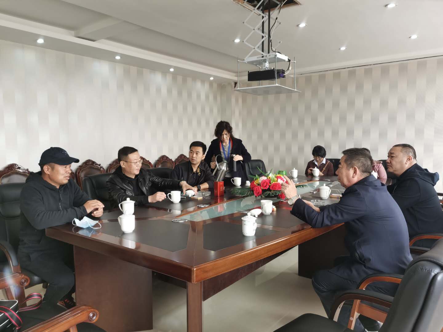 周勇会长在恒瑞投资控股集团调研学习