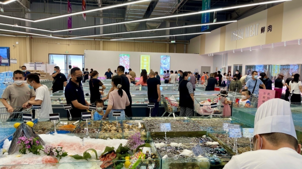 适应市场变化  加快零售转型 深挖市场潜力  提振消费活力——赛罕区食全食美仓储会员店亮相首府