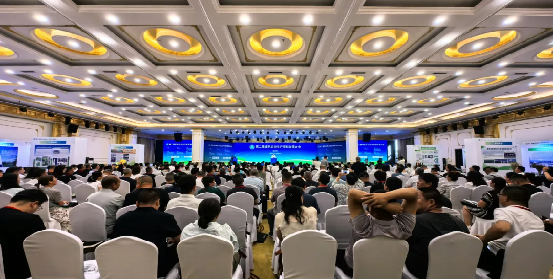 中国绿色食品协会2025第二届绿色农业生产资料发展大会在内蒙古巴彦淖尔隆重开幕